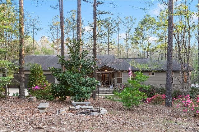 12318 Hidden Falls, Northport, AL 35475