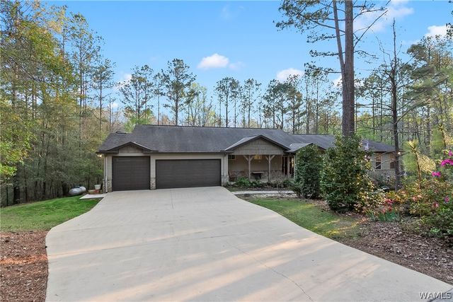 12318 Hidden Falls, Northport, AL 35475