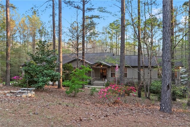 12318 Hidden Falls, Northport, AL 35475