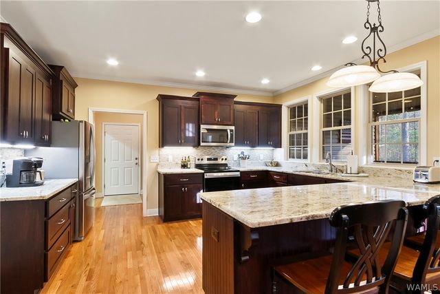 12318 Hidden Falls, Northport, AL 35475