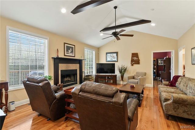 12318 Hidden Falls, Northport, AL 35475