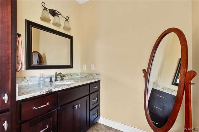 12318 Hidden Falls, Northport, AL 35475