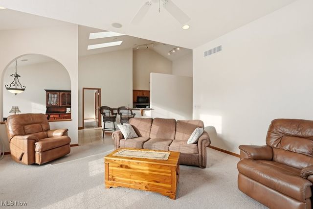 3605 Elmhurst Circle, Uniontown, OH 44685