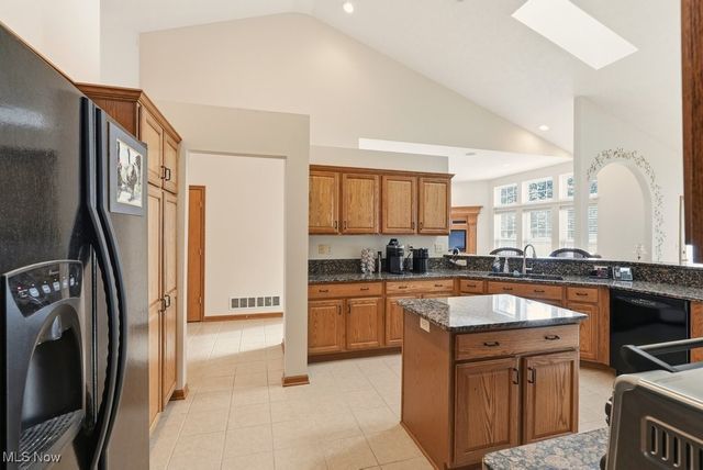 3605 Elmhurst Circle, Uniontown, OH 44685