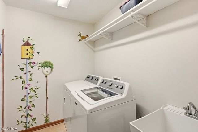 3605 Elmhurst Circle, Uniontown, OH 44685