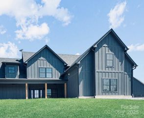 284 Bent Creek Road, Nebo, NC 28761