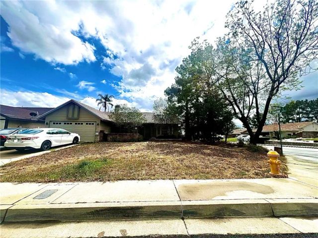 2825 Cincinnati St, San Bernardino, CA 92407