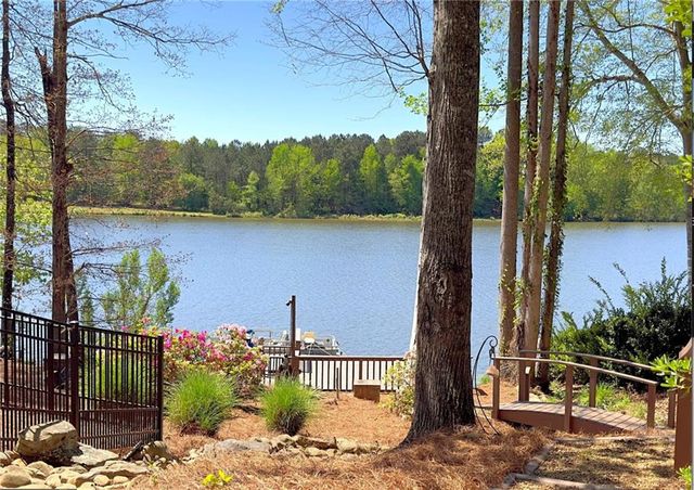 306 Chanda Cove, Mcdonough, GA 30253