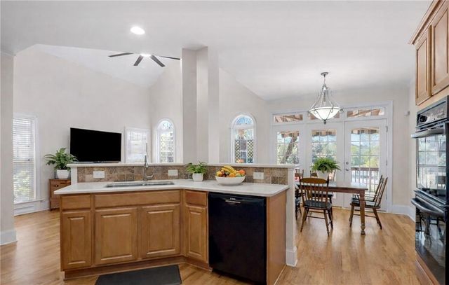 306 Chanda Cove, Mcdonough, GA 30253