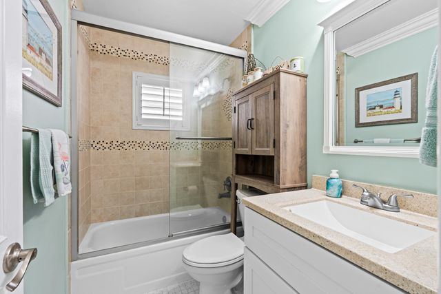 6266 Red Cedar Circle, Greenacres, FL 33463