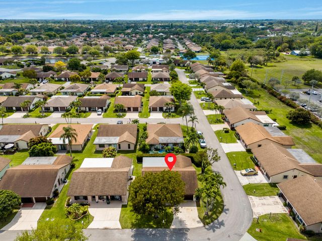 6266 Red Cedar Circle, Greenacres, FL 33463