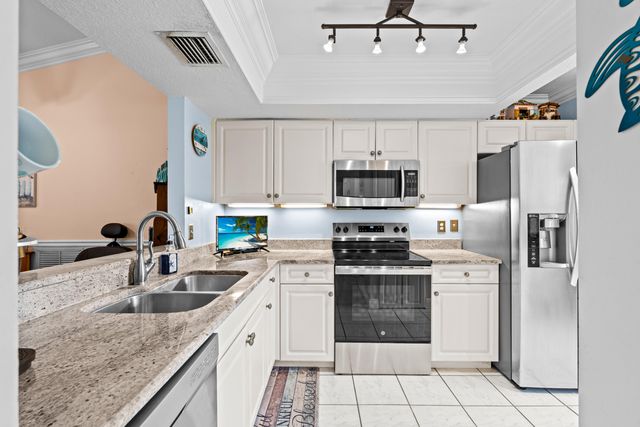 6266 Red Cedar Circle, Greenacres, FL 33463