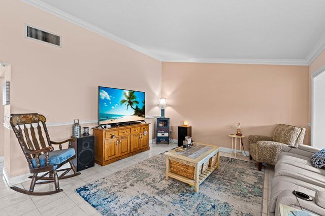 6266 Red Cedar Circle, Greenacres, FL 33463