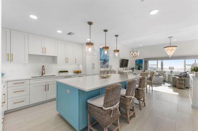 1750 BENJAMIN FRANKLIN DRIVE 1D, Sarasota, FL 34236