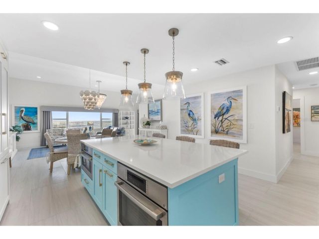 1750 BENJAMIN FRANKLIN DRIVE 1D, Sarasota, FL 34236