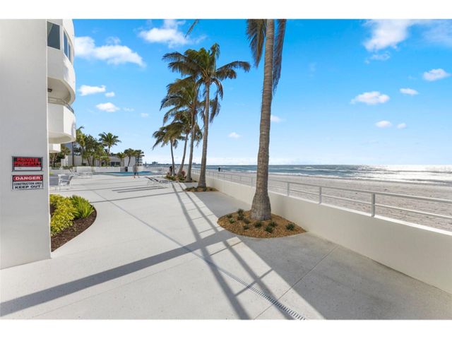 1750 BENJAMIN FRANKLIN DRIVE 1D, Sarasota, FL 34236