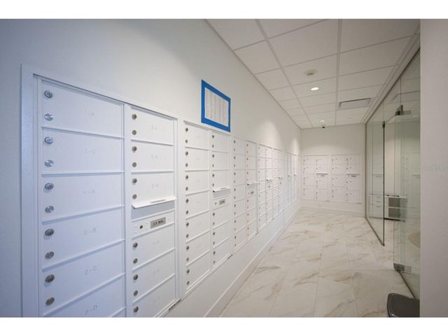 1750 BENJAMIN FRANKLIN DRIVE 1D, Sarasota, FL 34236