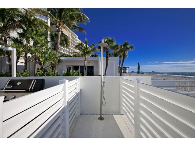 1750 BENJAMIN FRANKLIN DRIVE 1D, Sarasota, FL 34236