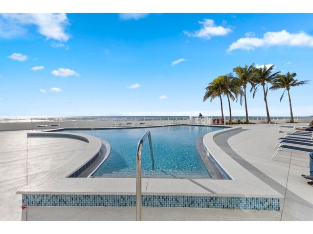 1750 BENJAMIN FRANKLIN DRIVE 1D, Sarasota, FL 34236