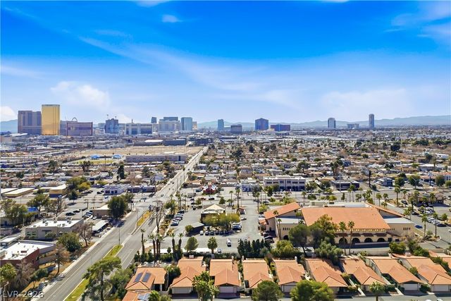 3009 Plaza De Rosa, Las Vegas, NV 89102