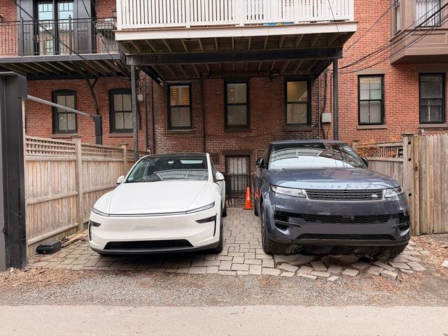 123 W Newton St 2, Boston, MA 02118