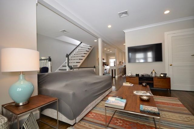 123 W Newton St 2, Boston, MA 02118