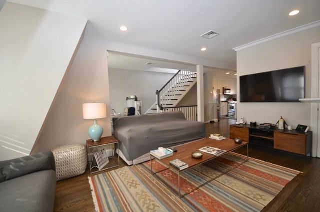 123 W Newton St 2, Boston, MA 02118