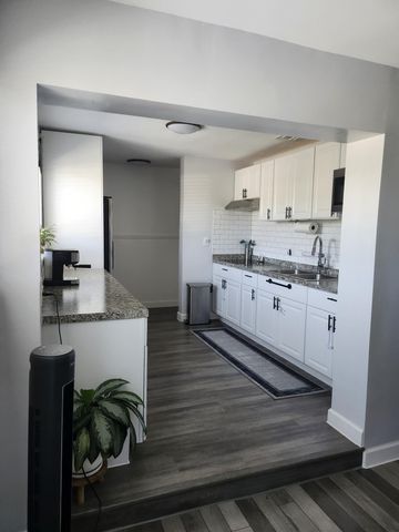 5500 SW Sw 37th Street Street, Davie, FL 33314