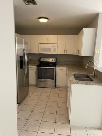 4109 EASTRIDGE Circle, Pompano Beach, FL 33064