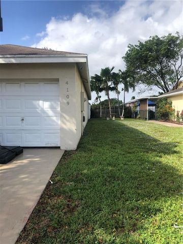 4109 EASTRIDGE Circle, Pompano Beach, FL 33064