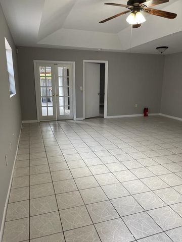 4109 EASTRIDGE Circle, Pompano Beach, FL 33064