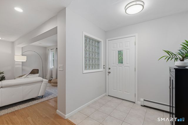 260 Arnold Lane, Orange, CT 06477
