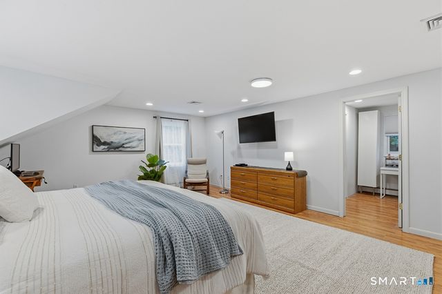 260 Arnold Lane, Orange, CT 06477
