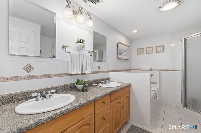 260 Arnold Lane, Orange, CT 06477
