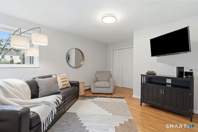 260 Arnold Lane, Orange, CT 06477