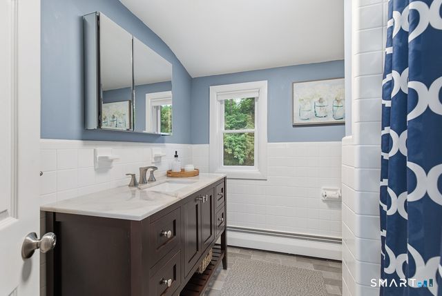 260 Arnold Lane, Orange, CT 06477