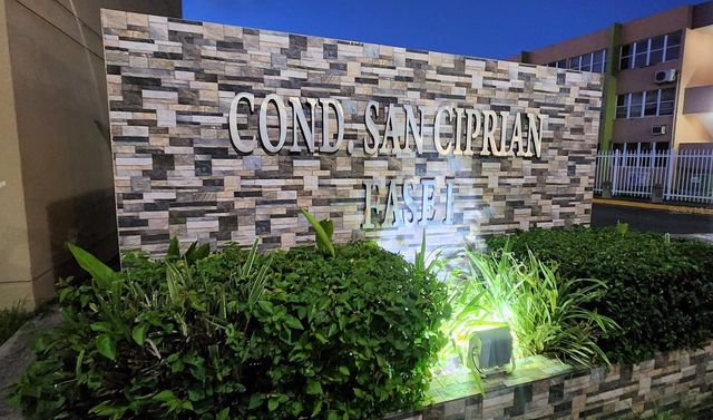 Urb. San Ciprian I CALLE VICTORIA 205, Carolina, PR 00985