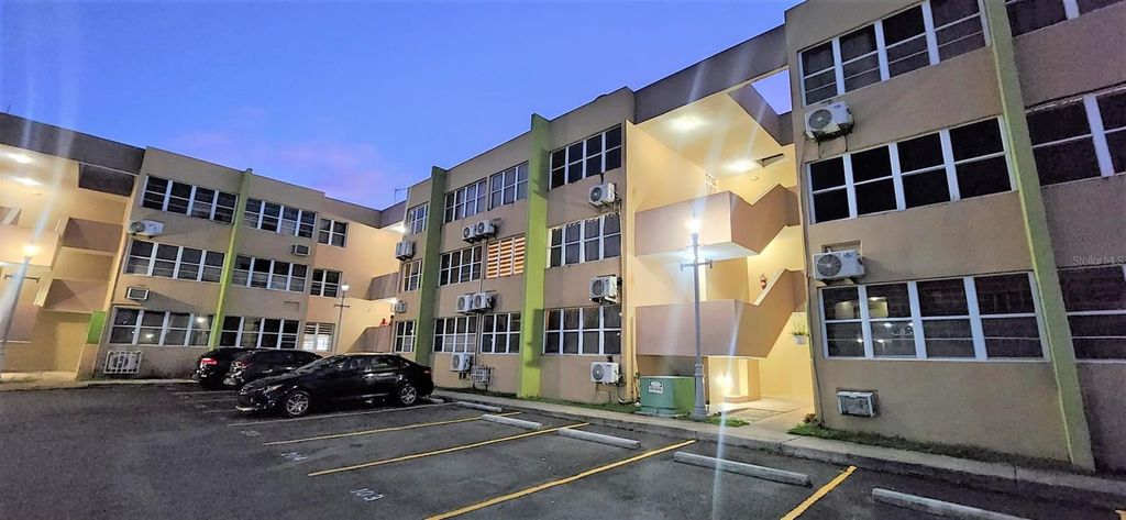 Urb. San Ciprian I CALLE VICTORIA 205, Carolina, PR 00985