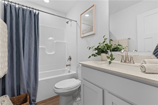1604 Canterbury 216D, Imperial, PA 15126