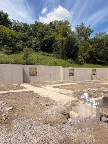 1604 Canterbury 216D, Imperial, PA 15126