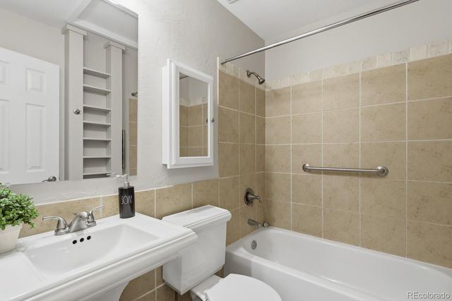 4145 S Lewiston Circle, Aurora, CO 80013