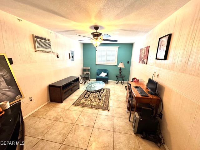 6696 Tiger Eye Drive, El Paso, TX 79924