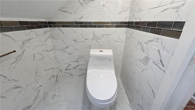 492 Hewitt Avenue, Buffalo, NY 14215