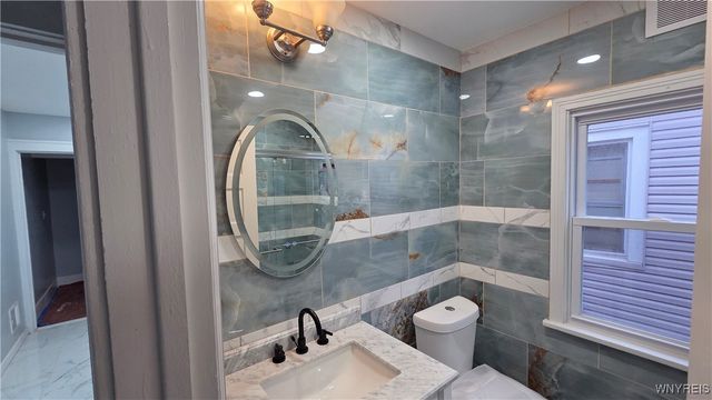 492 Hewitt Avenue, Buffalo, NY 14215