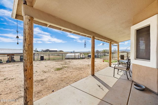 26455 N Bull Snake Road, Paulden, AZ 86334