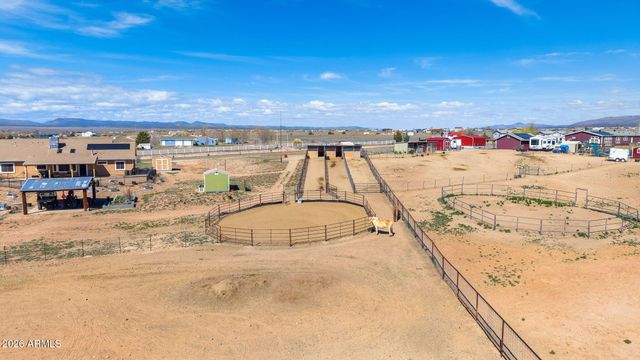 26455 N Bull Snake Road, Paulden, AZ 86334