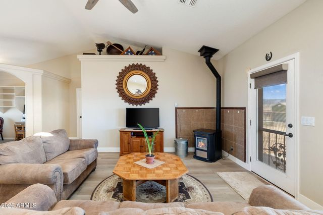 26455 N Bull Snake Road, Paulden, AZ 86334