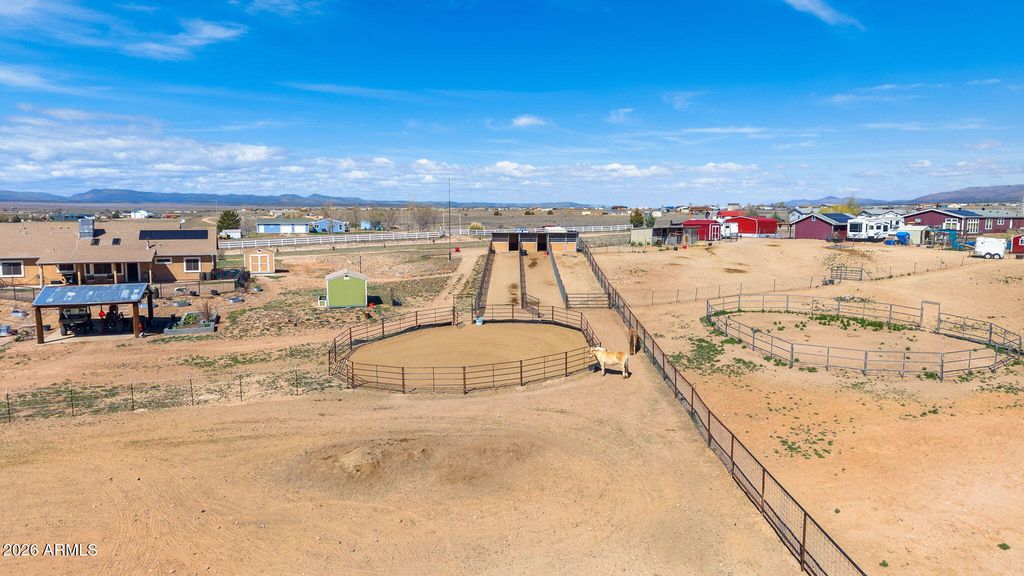 Image 35 of property listing at 26455 N Bull Snake Road, Paulden, AZ 86334