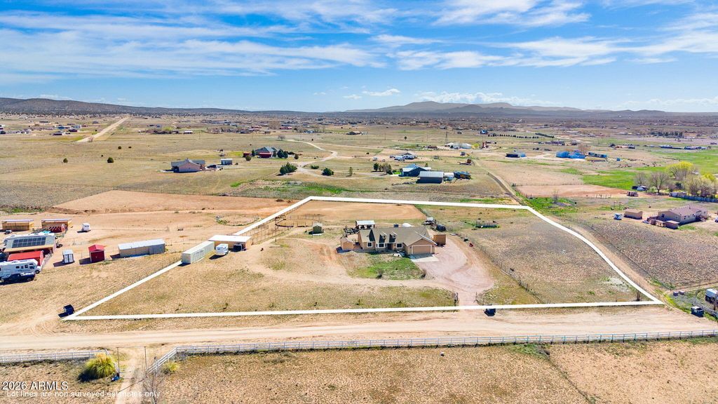 Image 37 of property listing at 26455 N Bull Snake Road, Paulden, AZ 86334