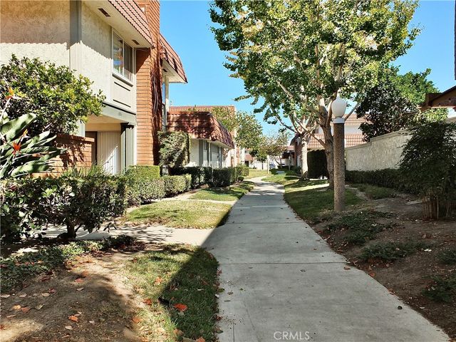 6884 Breton, Cypress, CA 90630